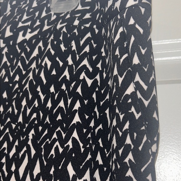Black and White Patterned Pants - Picture 3 of 7